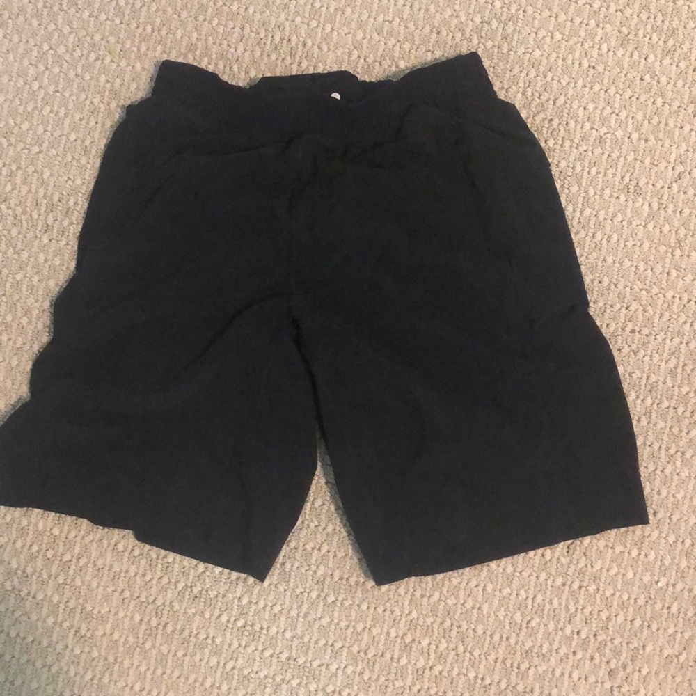 Lululemon 9 inch Men’s athletic shorts